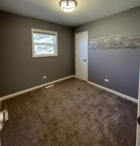 Bedroom - 4404 Elmleaf Dr, Mchenry, IL 60051 photo 1 of 4