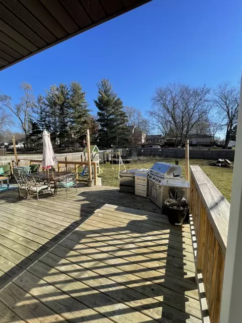 Exterior - 4404 Elmleaf Dr, Mchenry, IL 60051 photo 3 of 6
