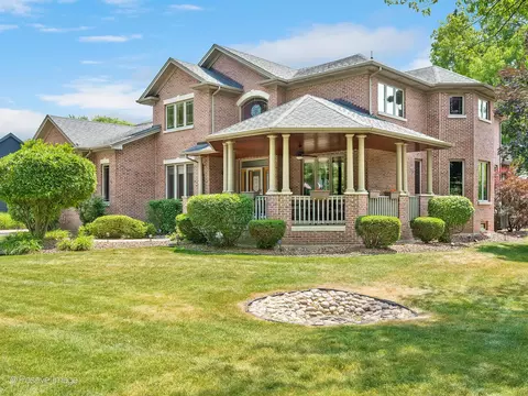10841 Cantigny Rd, Countryside, IL 60525