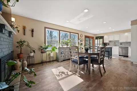 Dining - 730 Kimberly Dr, Dekalb, IL 60115 photo 2 of 3