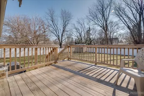 Exterior - 730 Kimberly Dr, Dekalb, IL 60115 photo 3 of 7