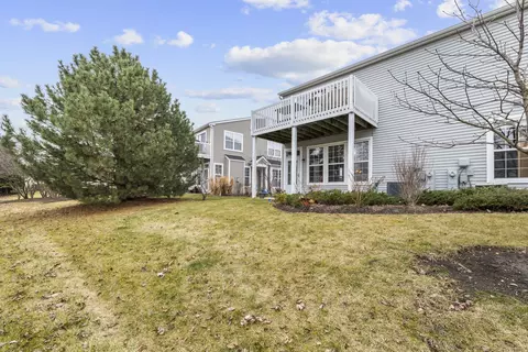Exterior - 1400 Westhampton Dr #1400, Plainfield, IL 60586 photo 4 of 5