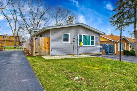 1601 Melrose Ave, Round Lake Beach, IL 60073