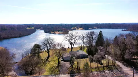 28133 W Big Hollow Rd, Ingleside, IL 60041