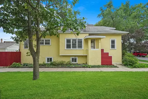 1100 S Humphrey Ave, Oak Park, IL 60304