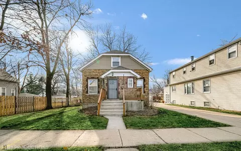 10016 S Malta St, Chicago, IL 60643