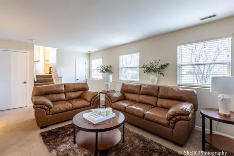 Living - 7204 Faxton Ln, Plainfield, IL 60586 photo 2 of 3