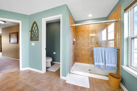 Bath - 9724 Fairfield Rd, Huntley, IL 60142 photo 3 of 4