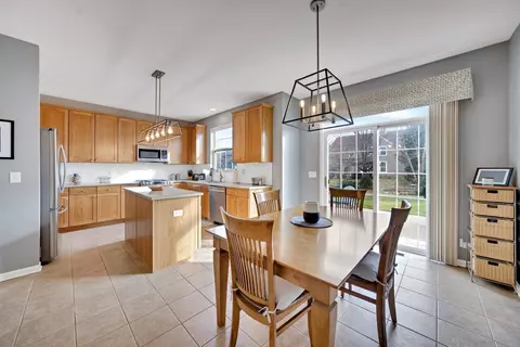Kitchen - 9724 Fairfield Rd, Huntley, IL 60142 photo 3 of 5