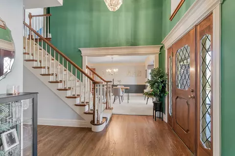 Entry Way - 2010 Stonebridge Ct, Wheaton, IL 60189 photo 1 of 1