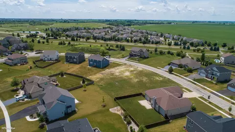 15711 Portage Ln, Plainfield, IL 60544