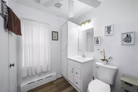 Bath - 5315 State Rd, Burbank, IL 60459 photo 2 of 4