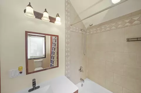 Bath - 5315 State Rd, Burbank, IL 60459 photo 3 of 4