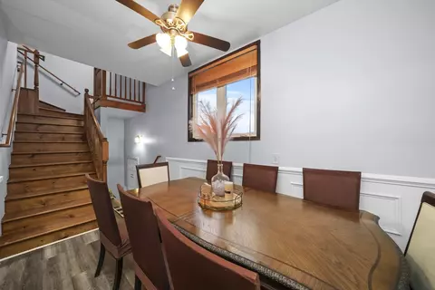 Dining - 5315 State Rd, Burbank, IL 60459 photo 2 of 2