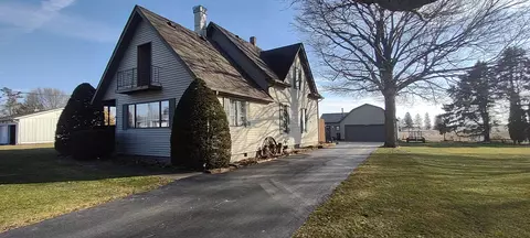 603 E Oregon St, Polo, IL 61064