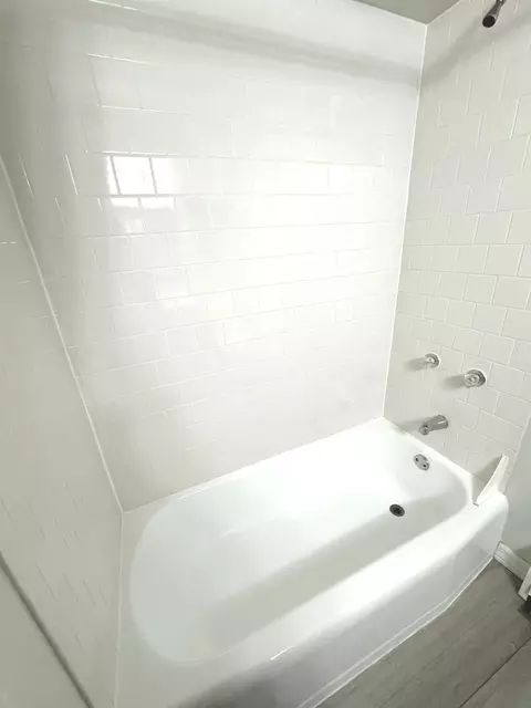 7952 Madison St #2W, River Forest, IL 60305 photo 10