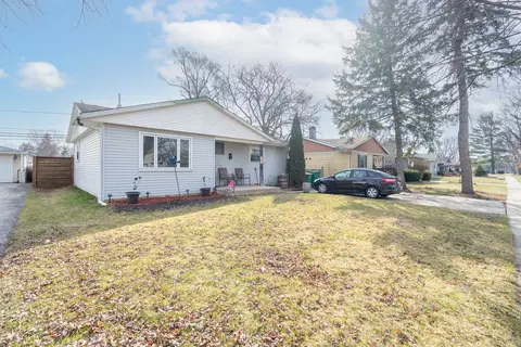287 E Norman Ln, Wheeling, IL 60090 photo 2