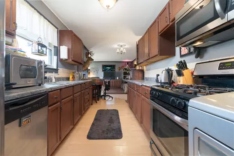 287 E Norman Ln, Wheeling, IL 60090 photo 9