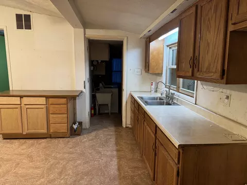 Kitchen - 701 E Julia St, Clinton, IL 61727 photo 5 of 5