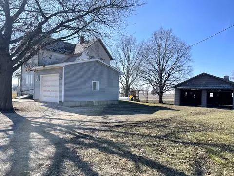 Exterior - 525 N 15th Rd, Lostant, IL 61334 photo 2 of 8