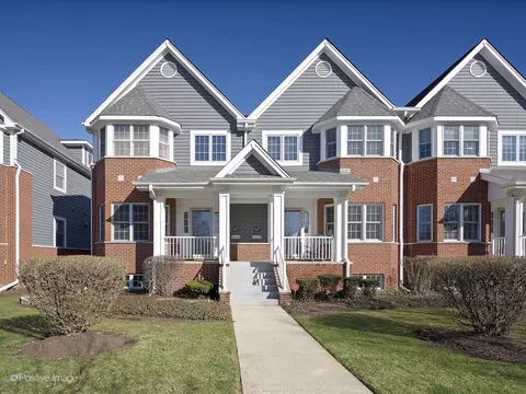 169 N Larch Ave, Elmhurst, IL 60126
