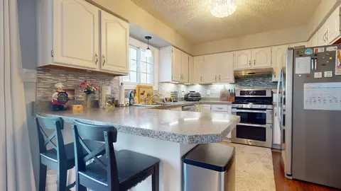 Kitchen - 1514 Devonshire Dr, Champaign, IL 61821 photo 1 of 3