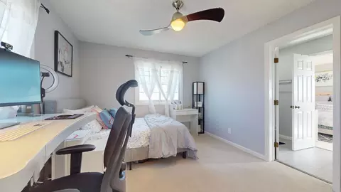 Bedroom - 1514 Devonshire Dr, Champaign, IL 61821 photo 10 of 10