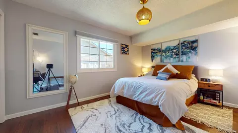 Bedroom - 1514 Devonshire Dr, Champaign, IL 61821 photo 1 of 10