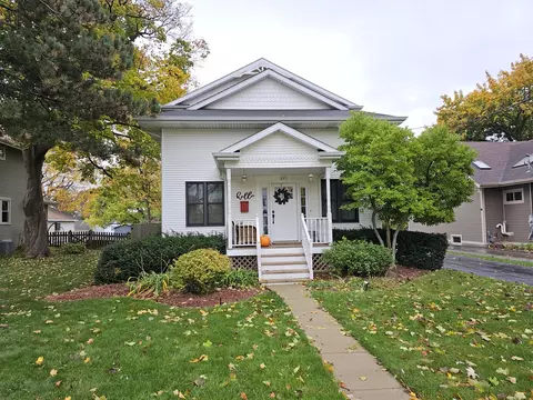 281 Westerfield Pl, Grayslake, IL 60030