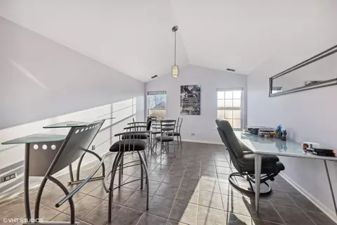 2145 Fulham Dr, Naperville, IL 60564 photo 6