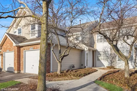 2145 Fulham Dr, Naperville, IL 60564