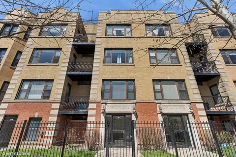 2704 W Cortland St #2, Chicago, IL 60647