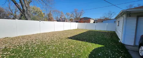 Exterior - 15219 Hamlin Ave, Midlothian, IL 60445 photo 2 of 2