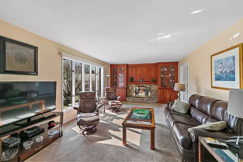 Living - 201 Will Scarlett Ln, Elgin, IL 60120 photo 1 of 4