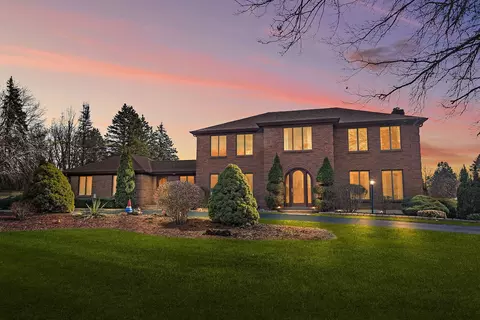 Exterior - 201 Will Scarlett Ln, Elgin, IL 60120 photo 1 of 14