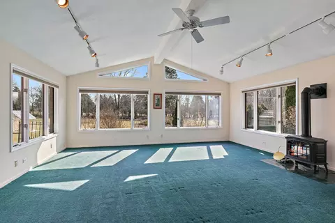 Living - 201 Will Scarlett Ln, Elgin, IL 60120 photo 3 of 4
