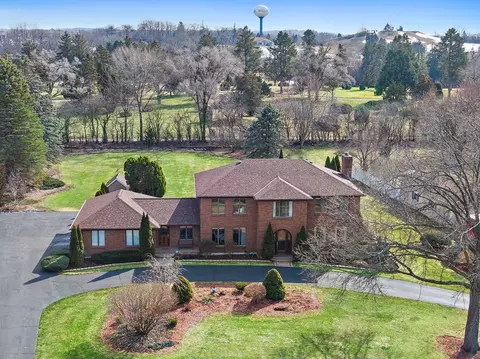 View/Area - 201 Will Scarlett Ln, Elgin, IL 60120 photo 3 of 7