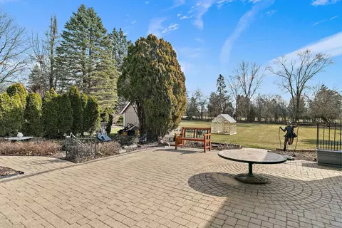 Exterior - 201 Will Scarlett Ln, Elgin, IL 60120 photo 9 of 14