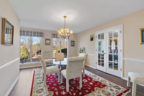 Dining - 201 Will Scarlett Ln, Elgin, IL 60120 photo 1 of 2
