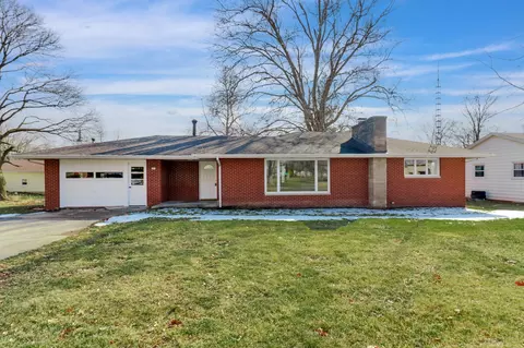 205 W Park St, Danvers, IL 61732