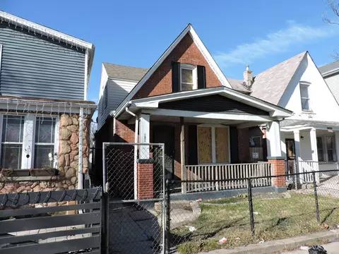 852 N Saint Louis Ave, Chicago, IL 60651