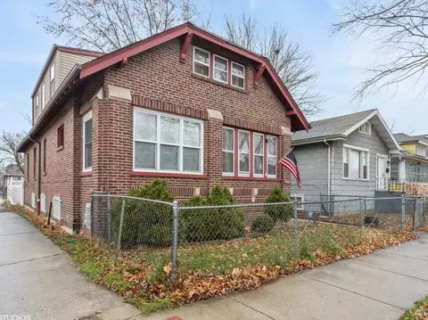 11517 S Parnell Ave, Chicago, IL 60628