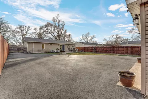 Exterior - 1316 Mccameron Ave, Lockport, IL 60441 photo 9 of 15