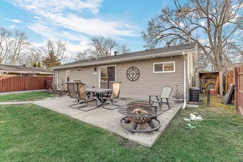 Exterior - 1316 Mccameron Ave, Lockport, IL 60441 photo 7 of 15