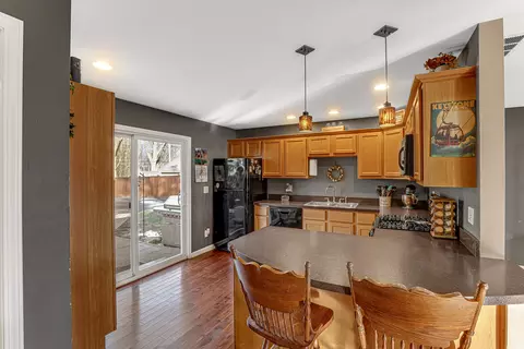 Kitchen - 1316 Mccameron Ave, Lockport, IL 60441 photo 2 of 4