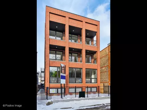 2908 W Lyndale St #3, Chicago, IL 60647
