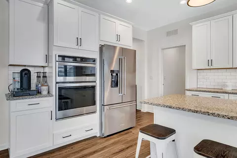Kitchen - 3624 Harborside Way, Elgin, IL 60124 photo 4 of 7