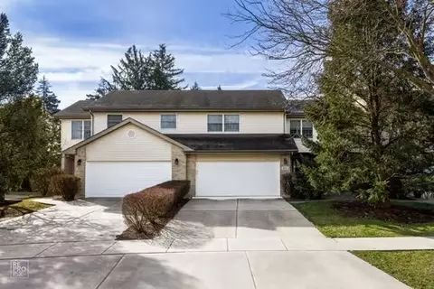 1015 Claremont Dr, Downers Grove, IL 60516