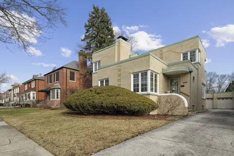10455 S Bell Ave, Chicago, IL 60643