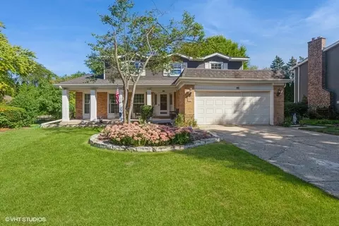 1547 Orth Ct, Wheaton, IL 60187